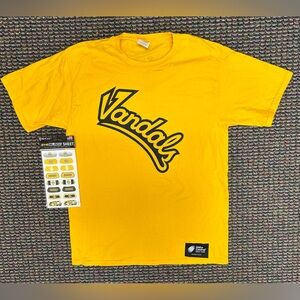 NEW University of Idaho Vandals Tee and Face Decals Bundle - size Medium